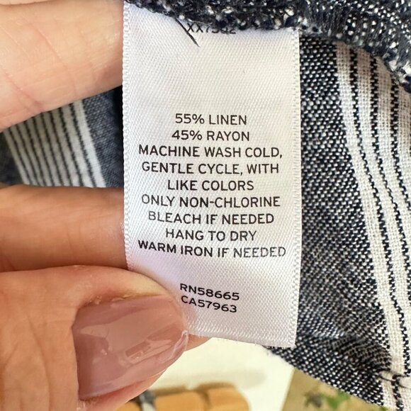 BOGO SALE! ๐๐ฅณ Two Blue Stripe Linen Tops Treasure Bond/Universal Thread S/XS - Picture 13 of 16